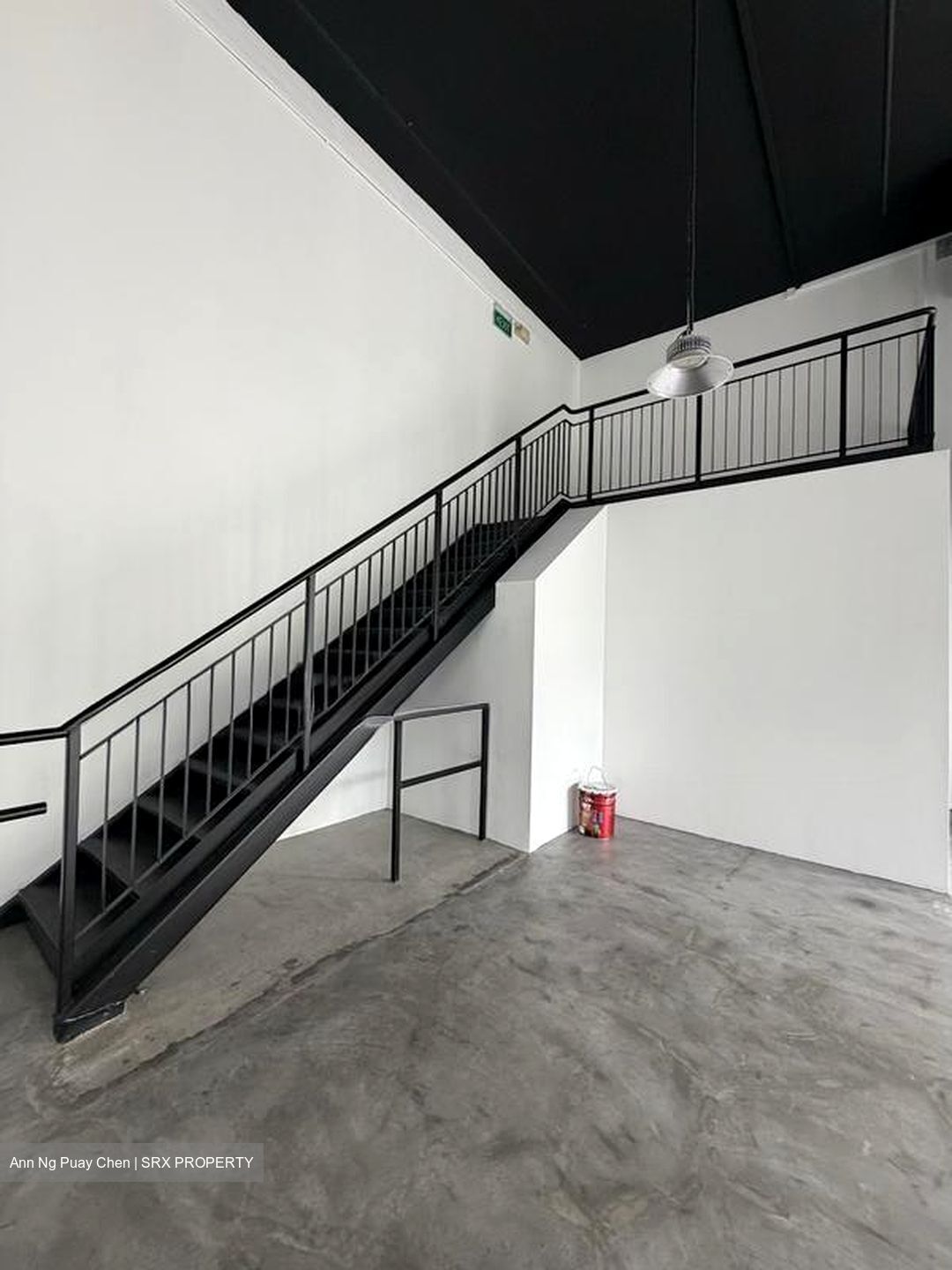 Alexandra Road (D3), Factory #526299161